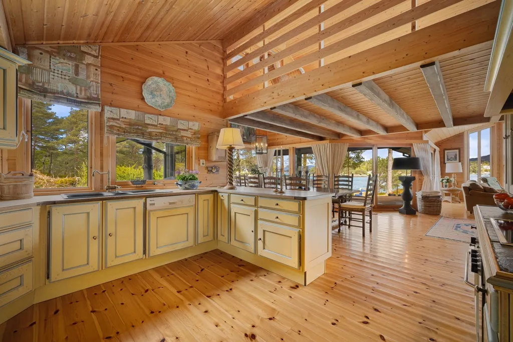 Cuisine - Holiday Cottage with Marina Spots in Forstrøno