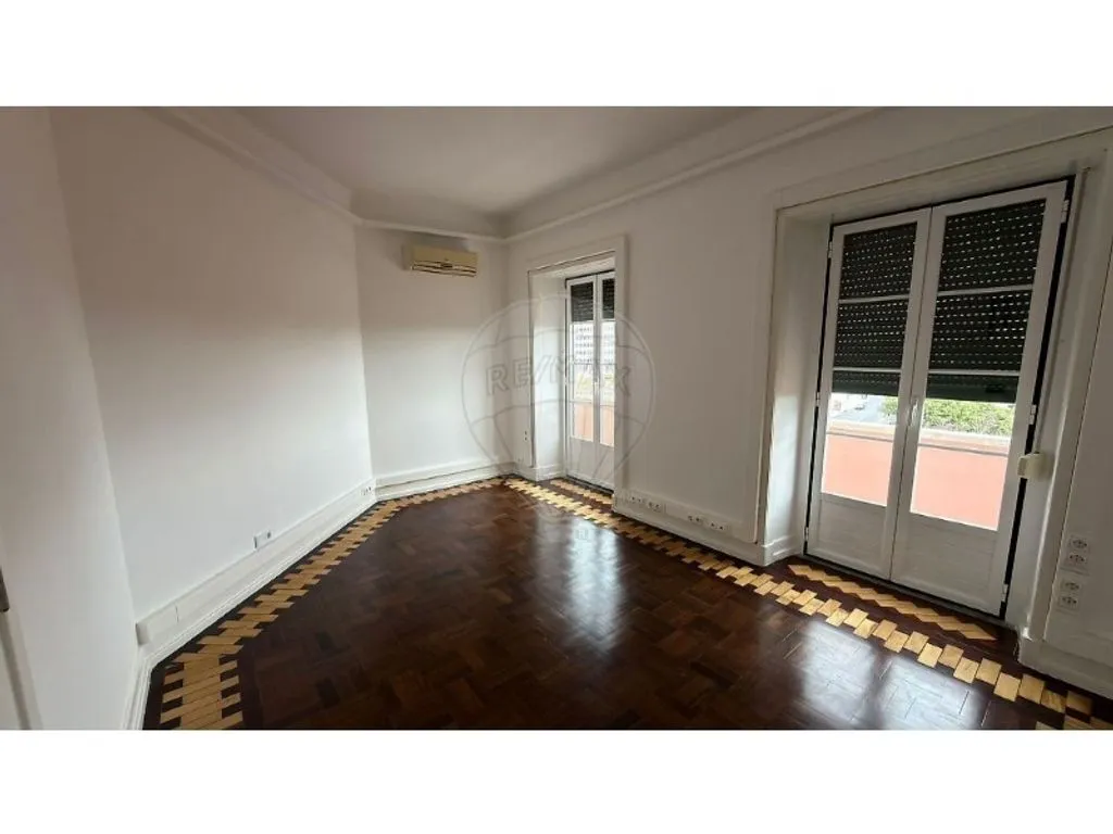 Séjour - Refurbished Office Space in Lisbon City Centre