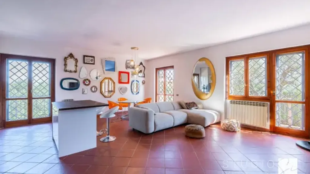 Elutuba - Rustic Villa with Olive Grove in Chianti