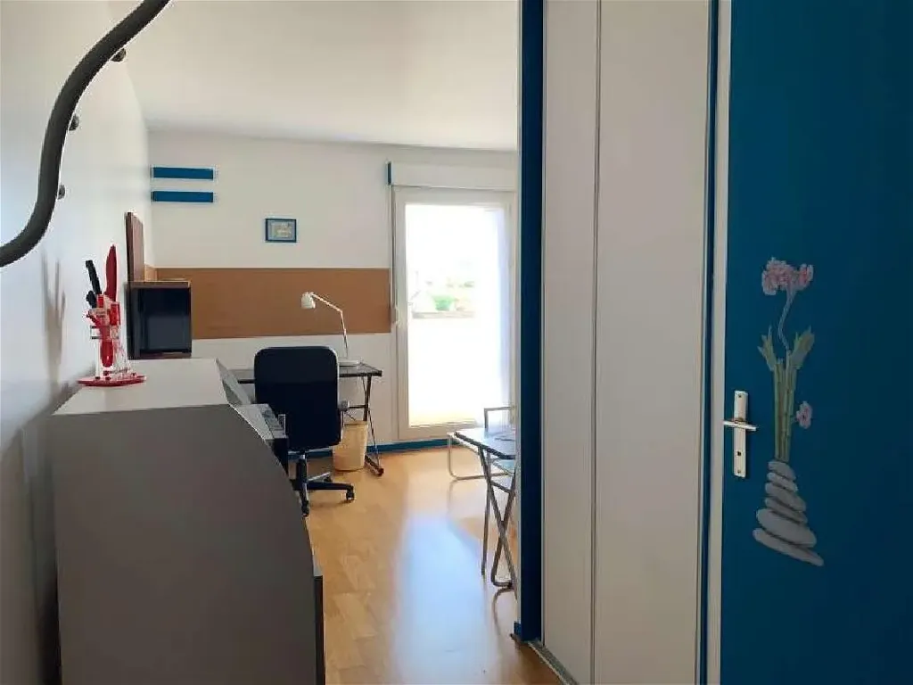 Chambres - Studio Meublé avec Balcon près de l'Université de Dijon