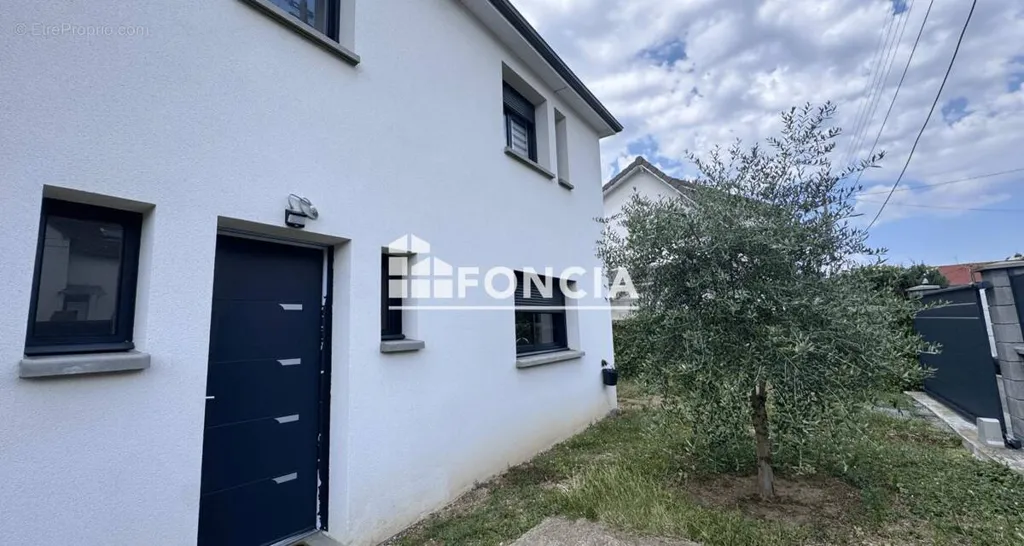 Välivaade - Recent House with Terrace in Athis-Mons