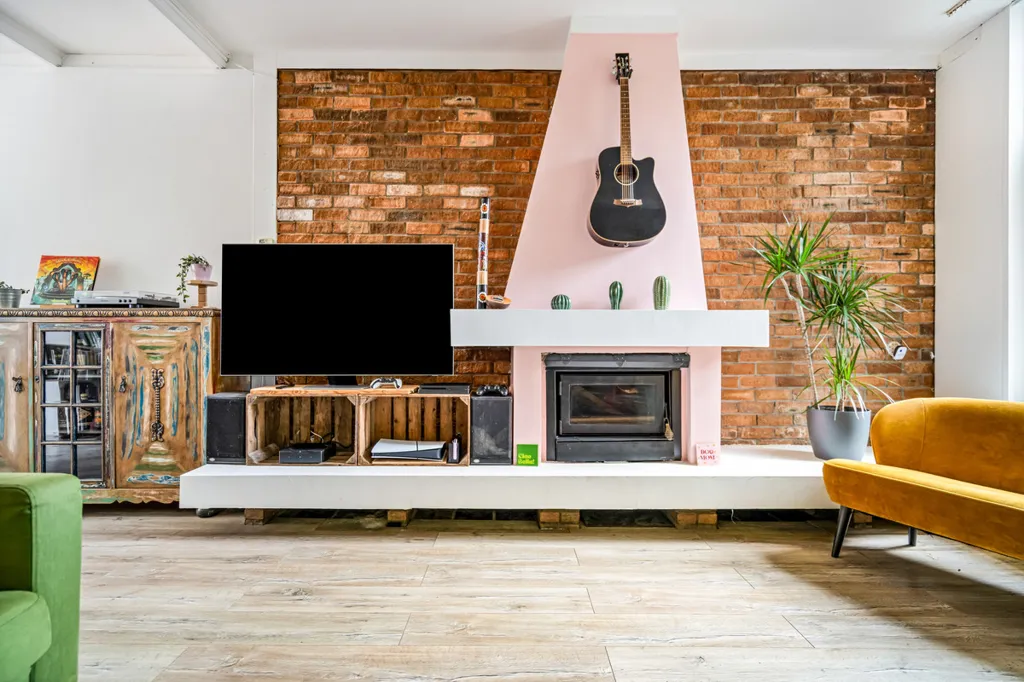 Living Room - Characterful Detached House with Garden in Leiden