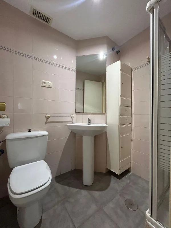 Salles de bain - Apartment with Pool in La Pobla de Farnals