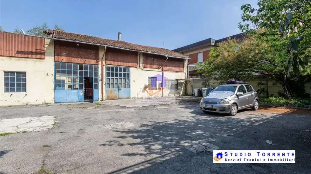 Aed - Bifamiliar Villa with Terrace in Cormano, Milan
