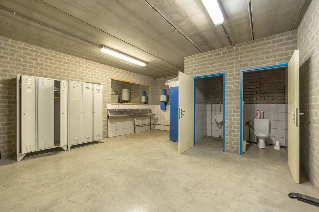 Pesuköök - Commercial Storage with 24/7 Access in Arendonk