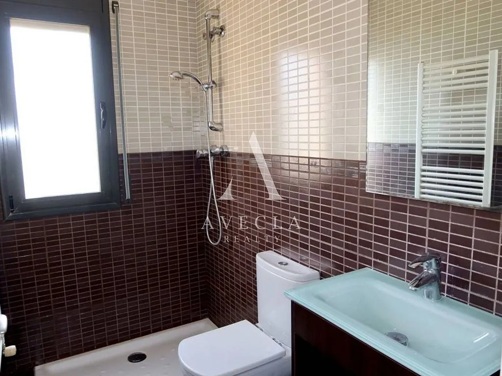 Salles de bain - Spacious House with Garden in Rubí