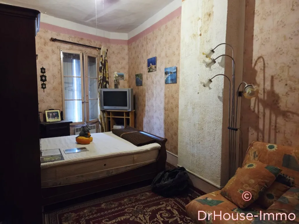 Chambres - Maison de Caractère avec Garage à Cruzy