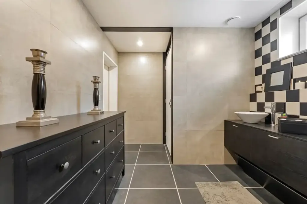 Salles de bain - Maison avec Jardin sur Grand Parc à B... (21a)