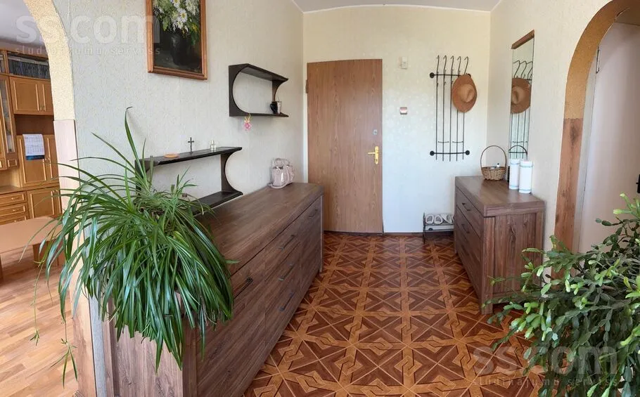 Hallway - 3-Bedroom Flat with Balcony in Riga