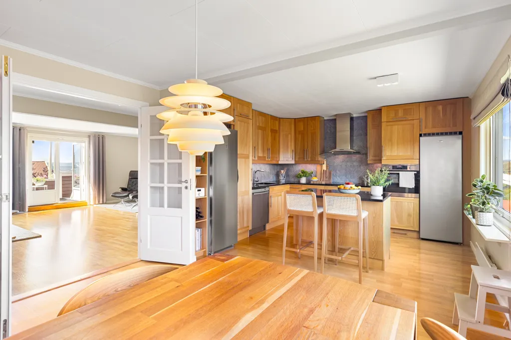 Kitchen - Spacious Terraced House with Terrace in Quiet Area