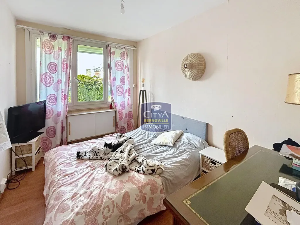 Magamistoad - Charming 3-Bed Flat with Parking in Saint-Quentin