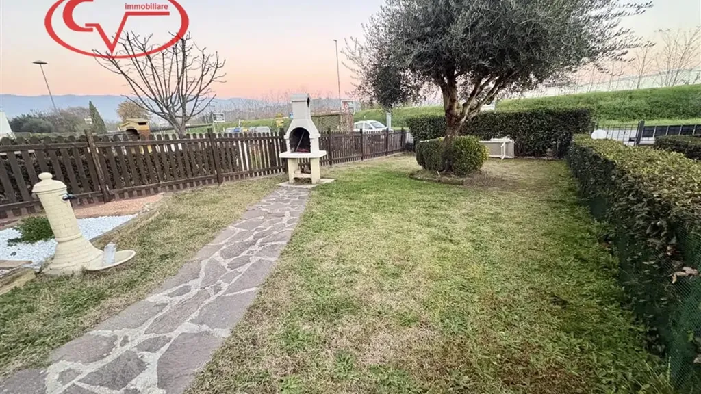 Jardin - Terraced Apartment with Private Garden in Montevarchi