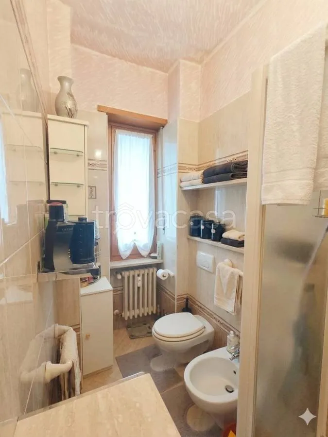 Salles de bain - Penthouse with Panoramic View in Borgo Vittoria, Turin