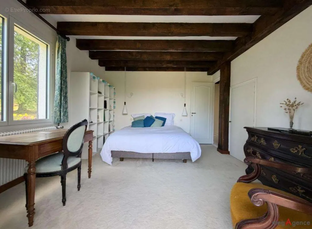 Chambres - Maison 6 pièces à Guer