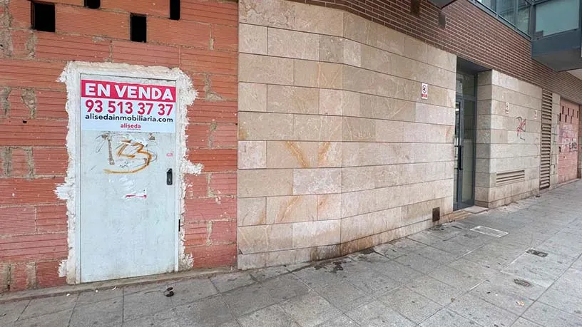 Extérieur - Commercial Space with High Visibility in Vendrell