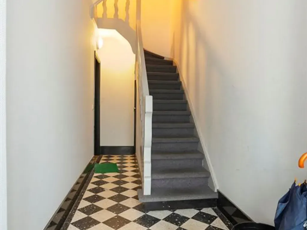 Toad - Central 2-Bedroom Apartment in Berchem