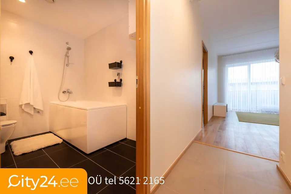 Vannitoad - Spacious Apartment with Large Balcony near Kadaka Park
