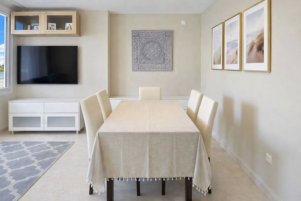 Söögituba - Apartment with Pool and Terrace in La Duquesa