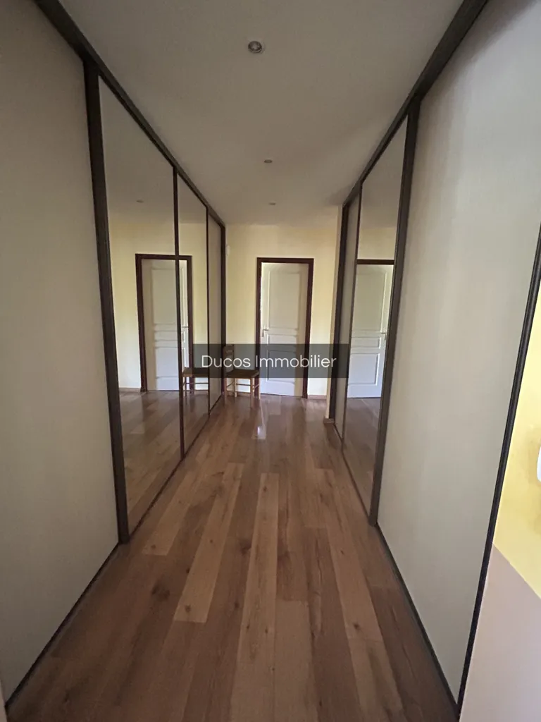 hallway_entrance
