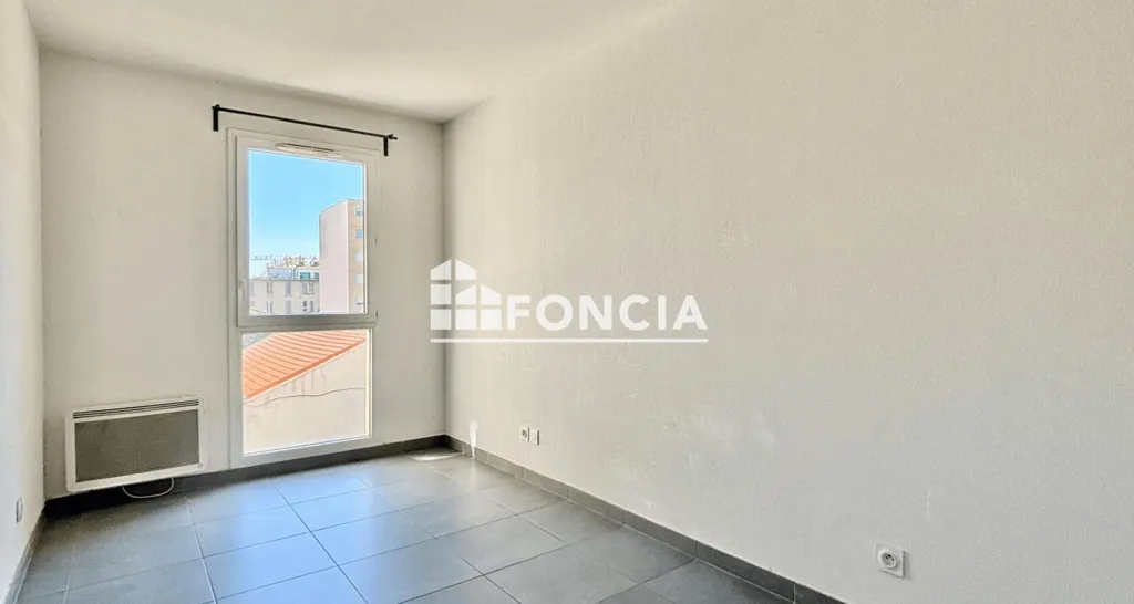 Pièces - Appartement T3 avec Terrasse et Box dans Résidence BBC