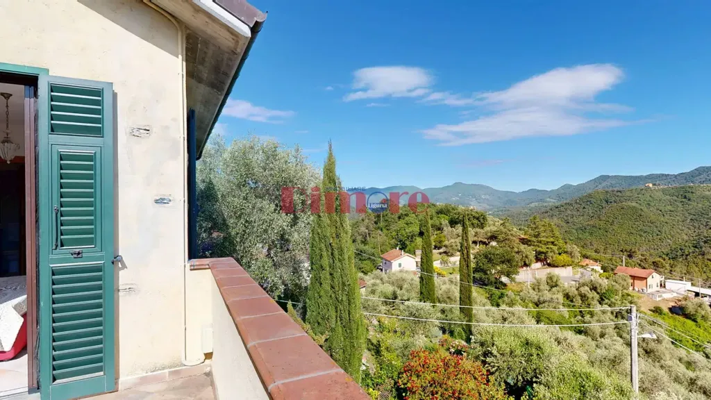 Terrasse - Restored Stone Villa with Open Valley View in Casanova Lerrone