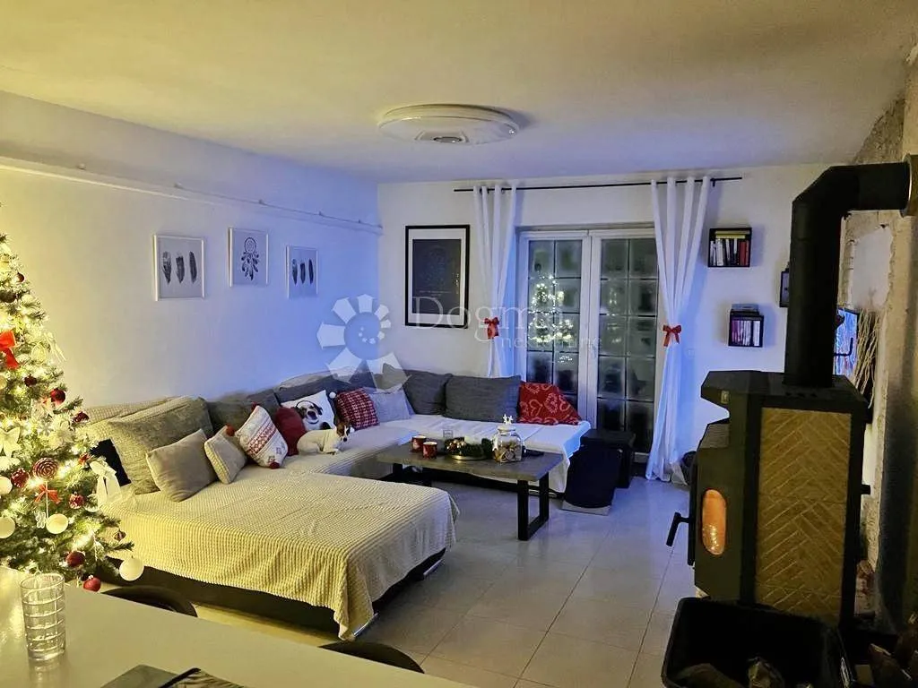 Elutuba - Apartment House with Pool in Ližnjan