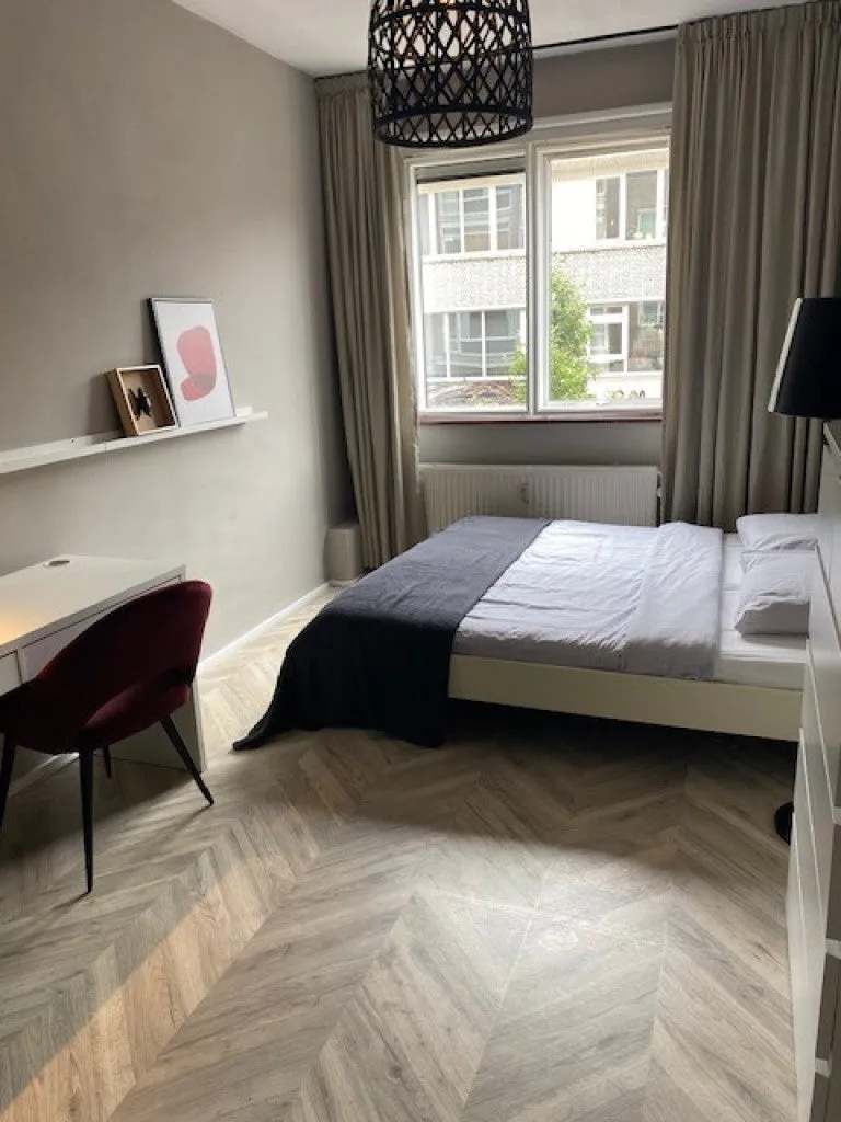 Magamistoad - Furnished Apartment with Balcony in Rotterdam Centre