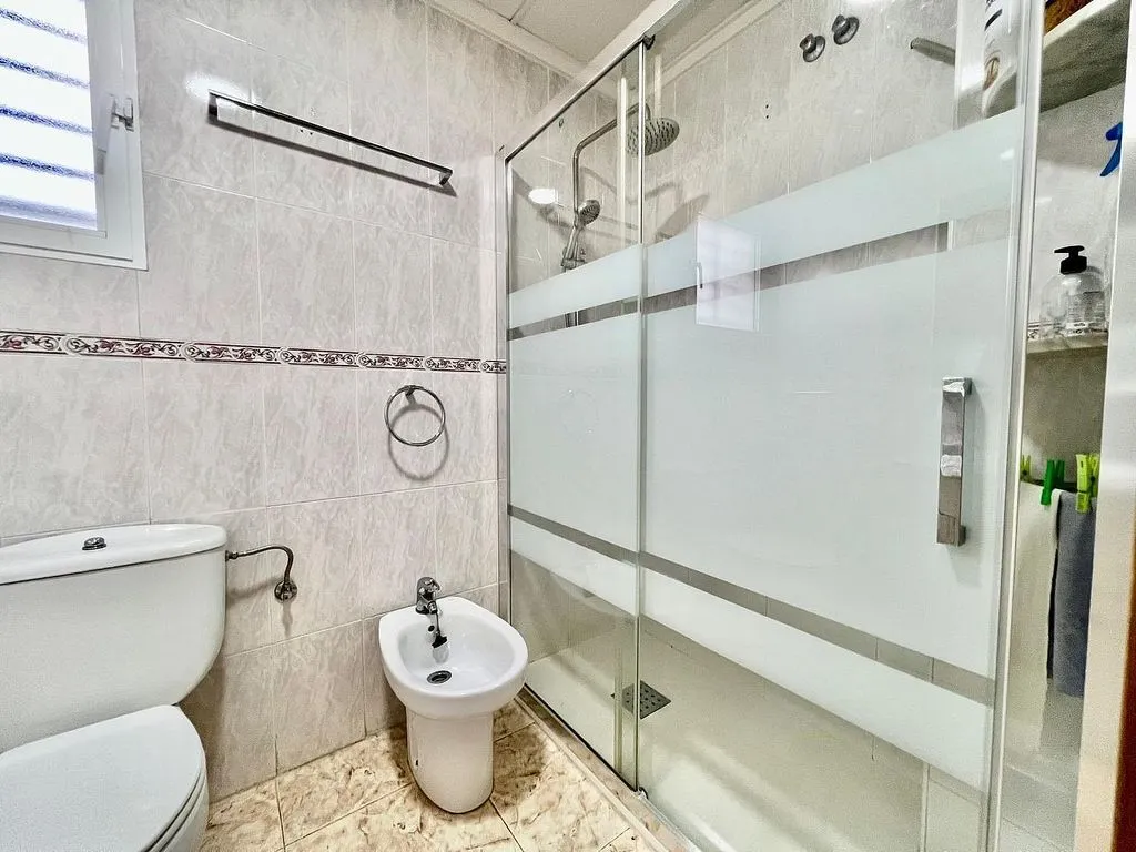 Vannitoad - Apartment with Balcony and Garage in Torrevieja