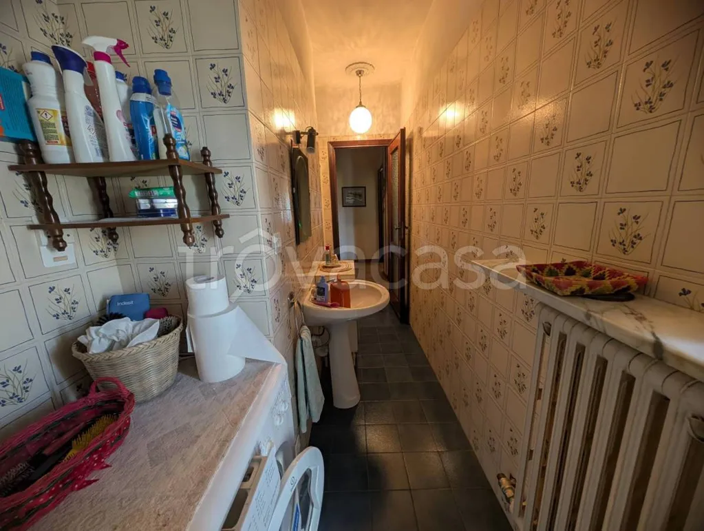 Salles de bain - Spacious Apartment with Terrace in Cuneo