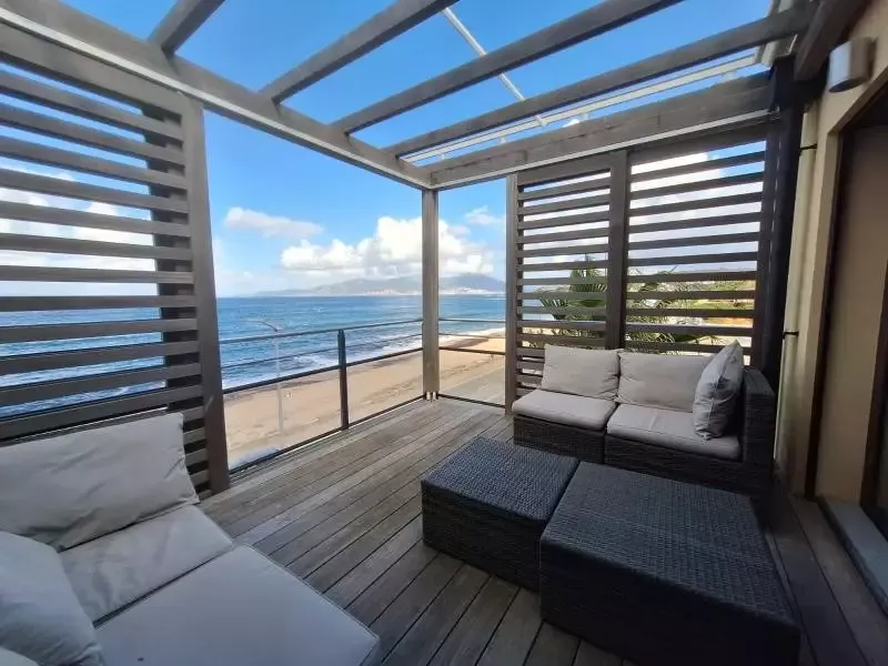Terrass - Waterfront Apartment with Sea View in Agosta