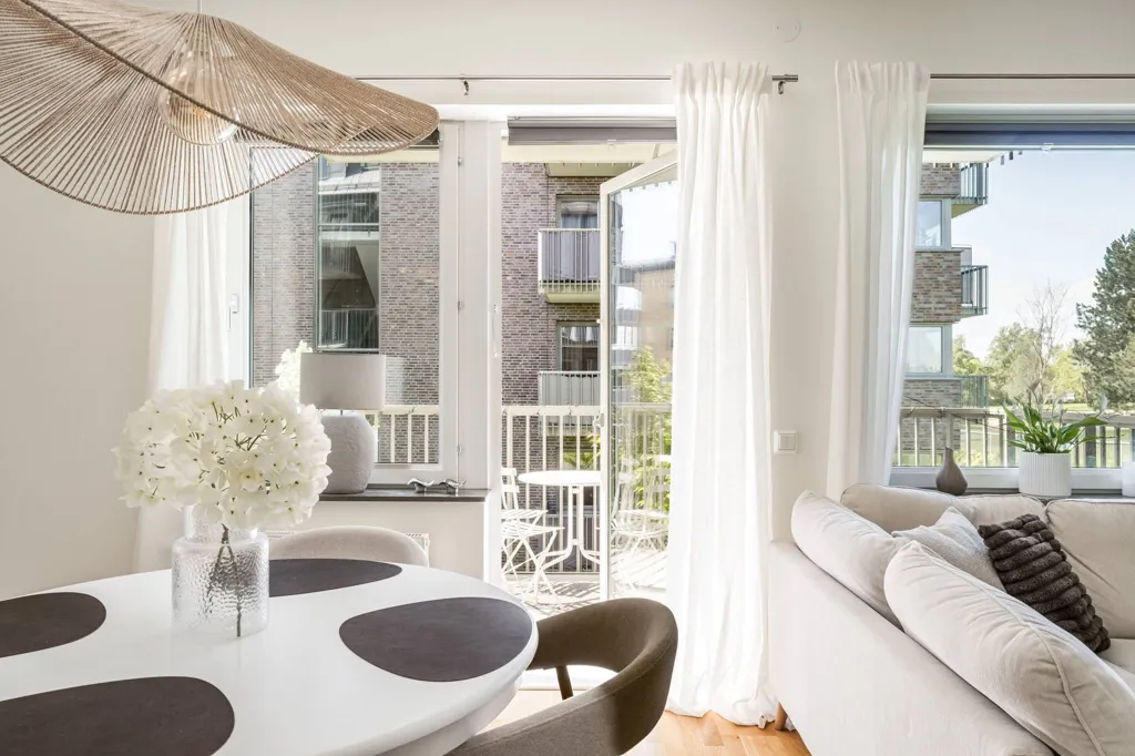 Salle à manger - Modern Flat with Balcony in Södra Ladugårdsängen