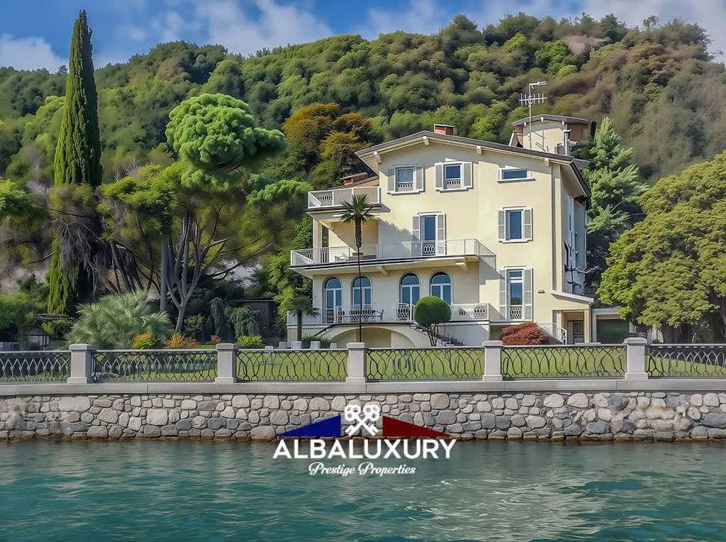 Exterior - Waterfront Villa with Lake View in Lake Como
