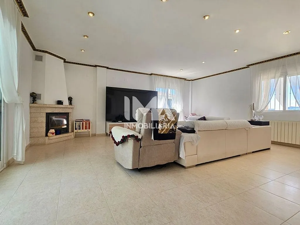 Living Room - Chalet with Pool and Terrace in Montepilar