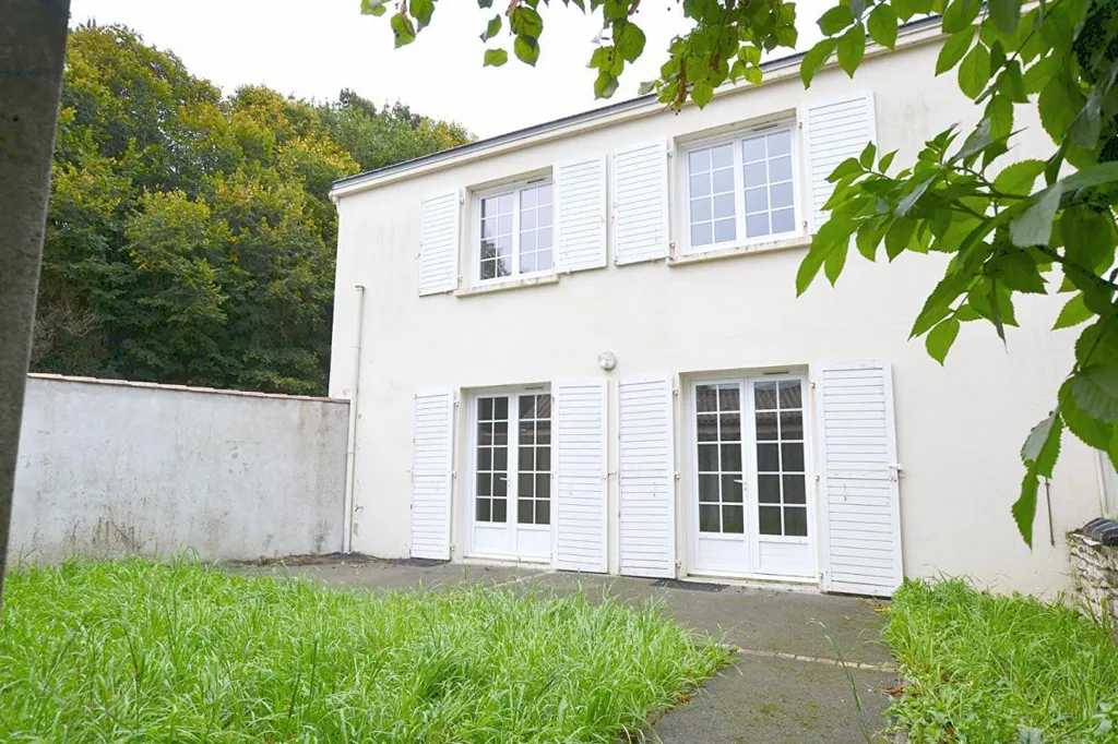 Extérieur - Maison avec Jardin et Parking à Lucon