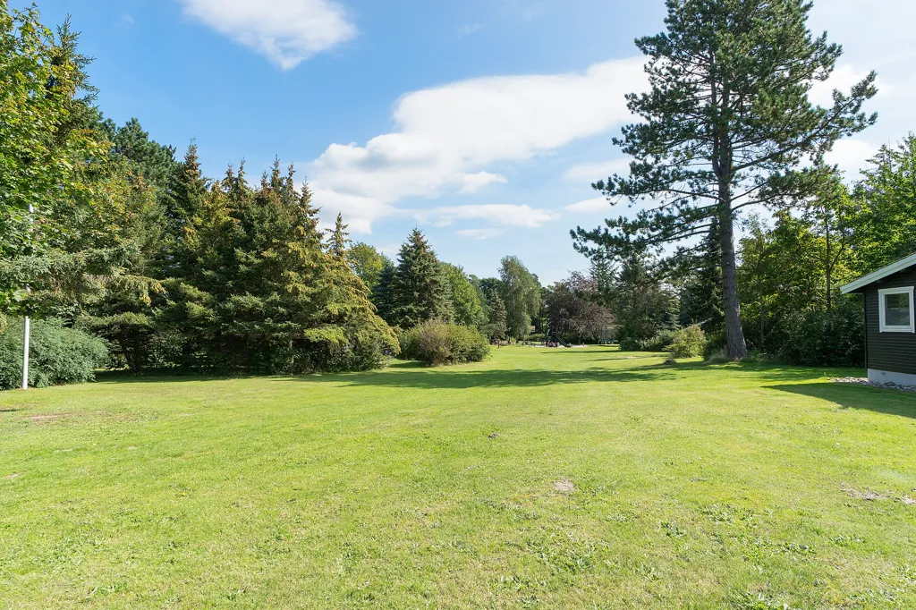 Aed - Renovated Holiday Home with Garden in Hundested