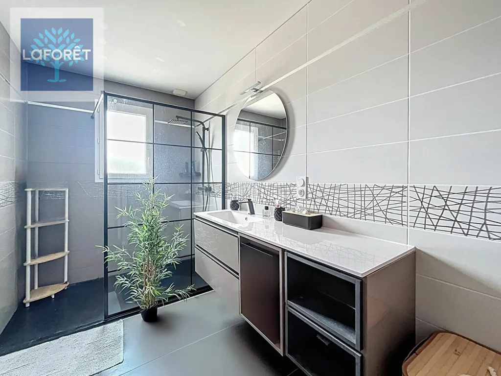 Bagni - Modern House with Pool in Blaye