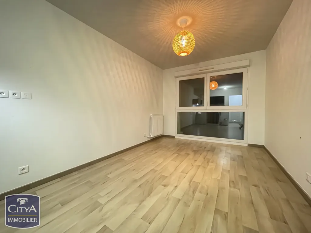 Pièces - Appartement T2 avec Parking à Rouen