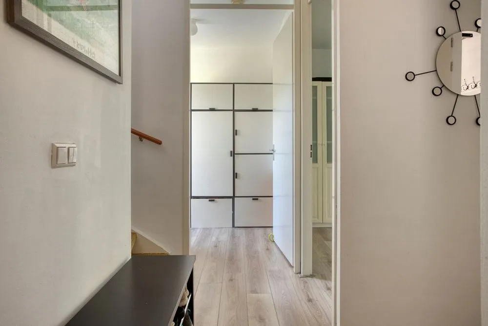 Hallway - Eco-Friendly Corner House with Two Parking Spots in Nootdorp