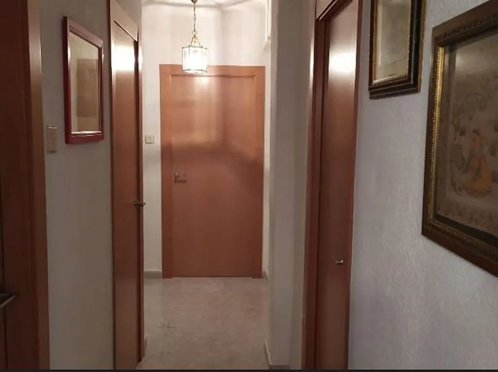 Entrée - Furnished Apartment with Balcony in Granada Centre