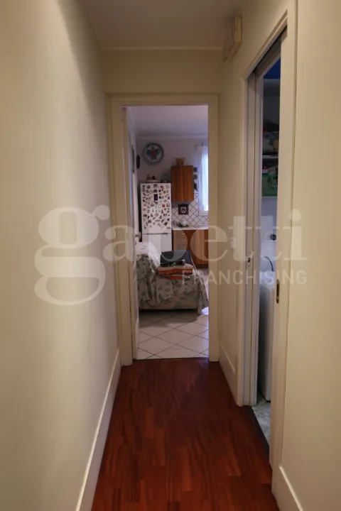Esik - Refurbished Triplex with Balcony in Catania