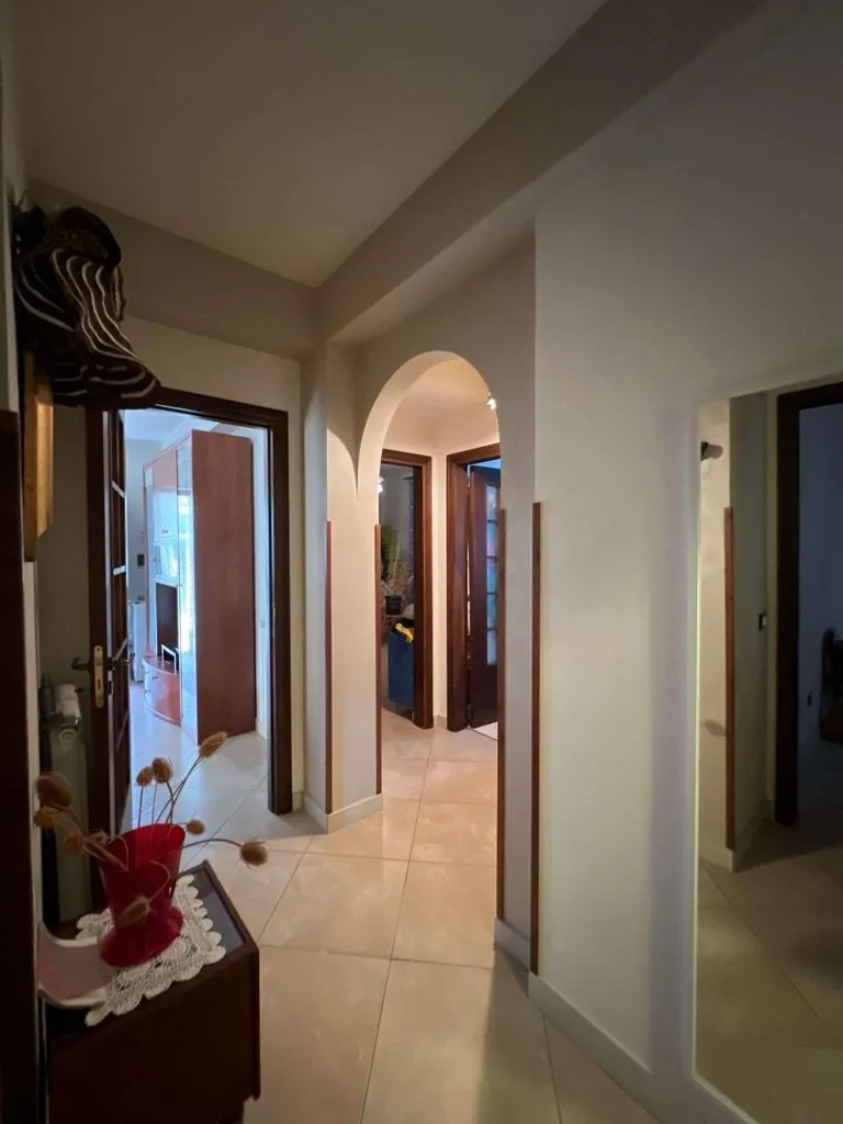Esik - Apartment with Garden in Scalea