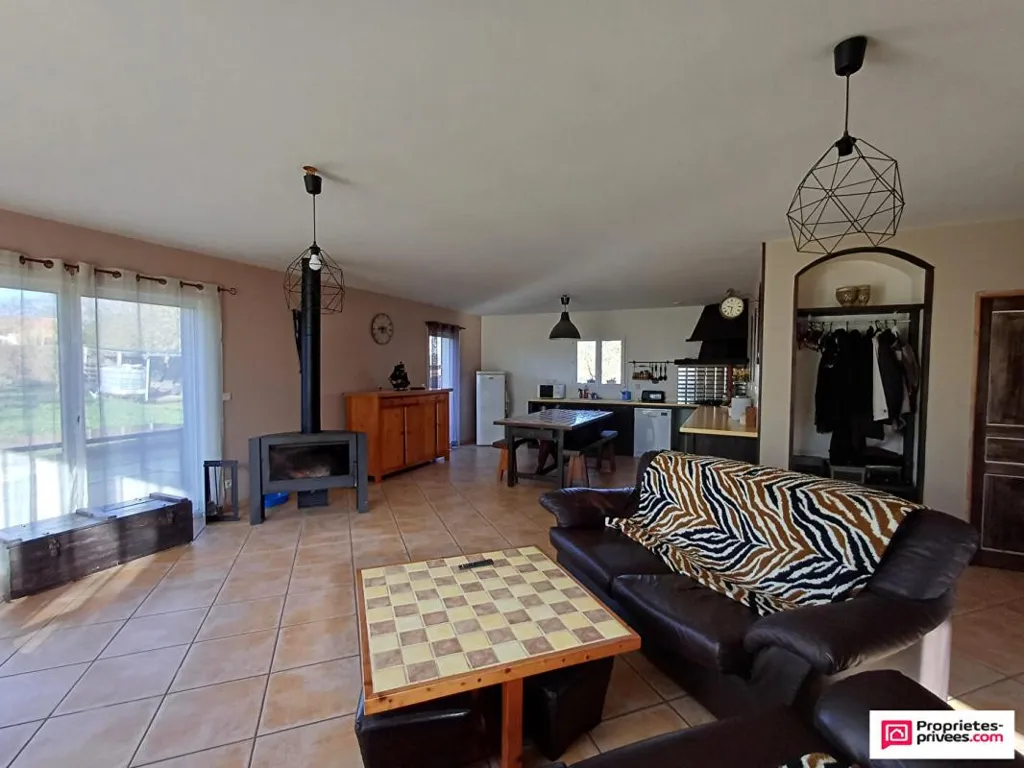 Elutuba - Detached House with Garden in Sansais