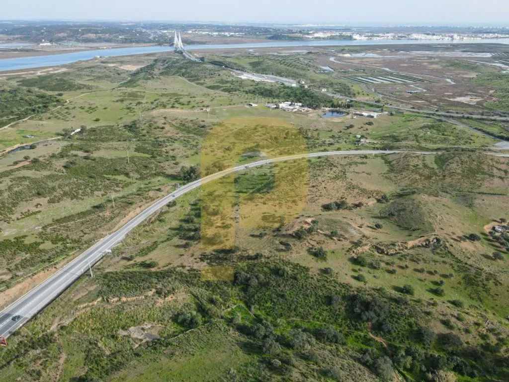 Õhuvaade - Rustic Land with Historical Setting in Castro Marim