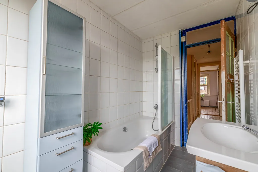 Salles de bain - Maisonnette with Balconies in Schiedam