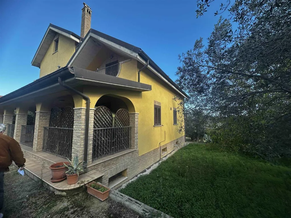 Esterno - Elegant Villa with Garden in Vasto