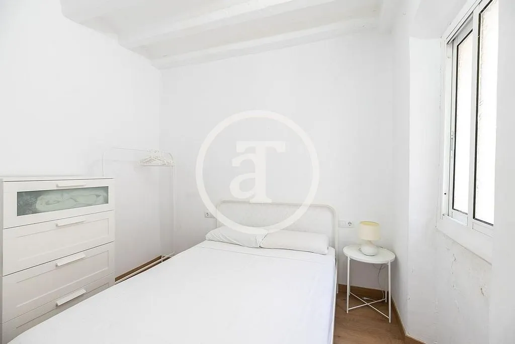 Chambres - Furnished Flat with Catalan Vault in Barcelona