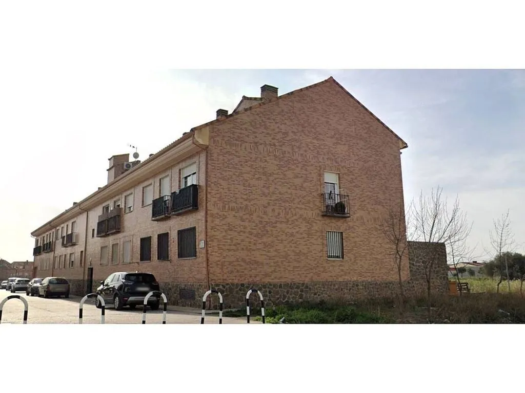 Välivaade - Ground Floor Flat with Patio in Seseña