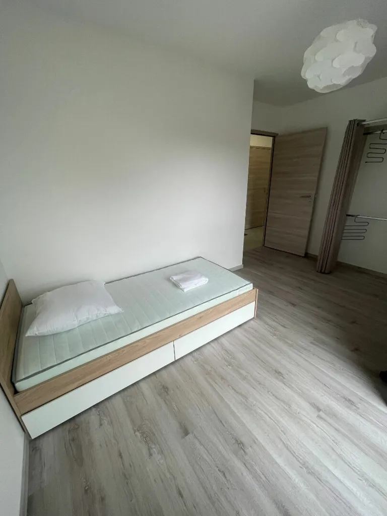 Chambres - Appartement Meublé avec Terrasse au Centre de Rumilly