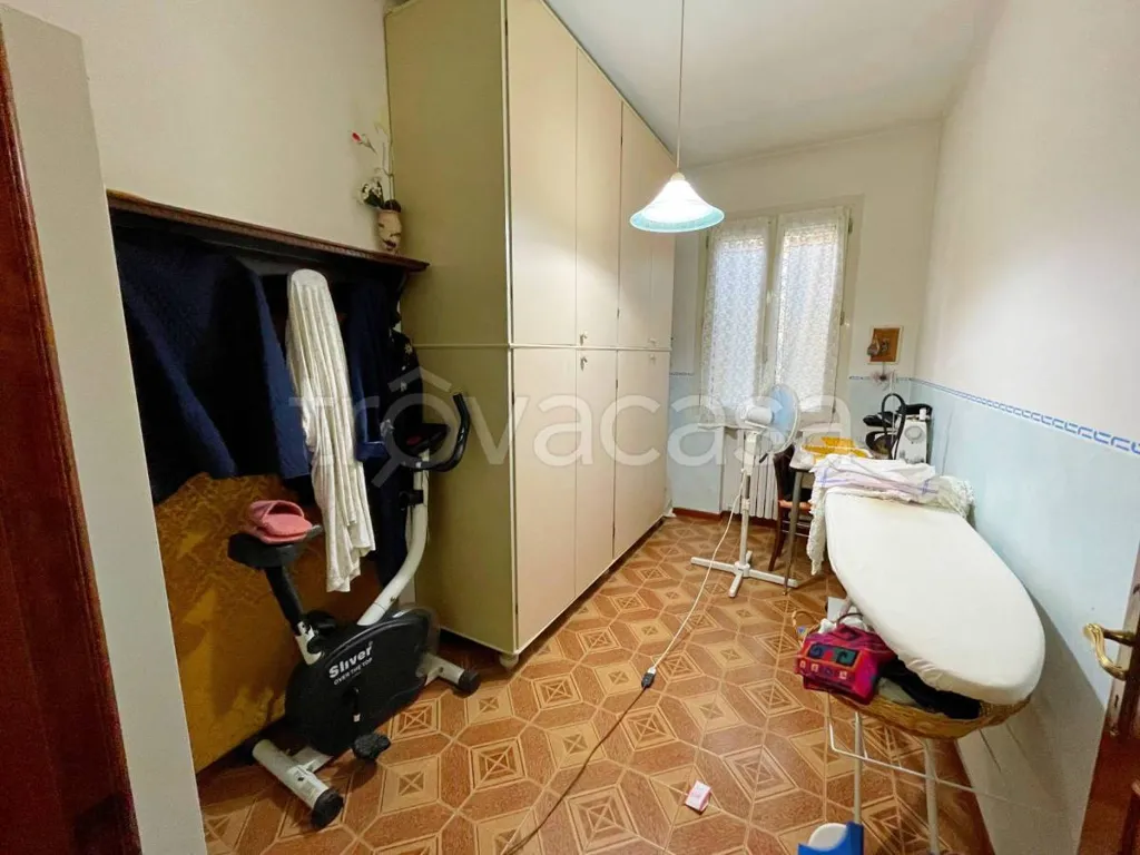 Pesuköök - Armed Two-Bedroom Apartment with Balcony in Trecate