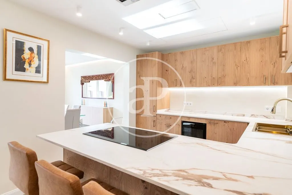 Cuisine - Luxury Flat with Balcony on Consell de Cent, Barcelona